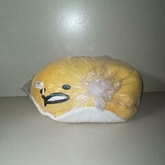 ぐでたまのクッションとぬいぐるみの画像