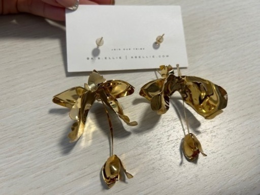 a.b.ellie Magnolia Stem Drop ピアス