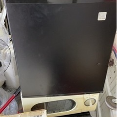 サンルック　冷蔵庫　イチドア　コンパクト　ブラック　キズあり20...