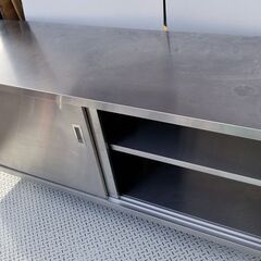 調理台 引戸付作業台1800(幅)×600(奥行)×800(高さ) 業務用 厨房機器 二段 キャビネットテーブルの画像