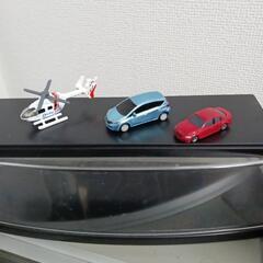 値下げしました。トミカドクターヘリ他