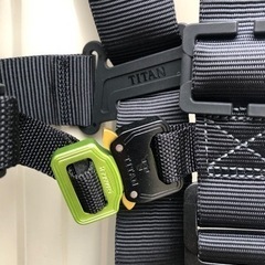 TITAN フルハーネス(新品.未使用)の画像