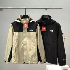 マウンテンパーカー