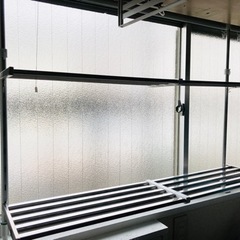 キッチン収納   収納棚  棚  サッシ窓