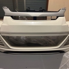 ハイエース ワイドルックバンパーの画像