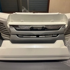 ハイエース ワイドルックバンパーの画像