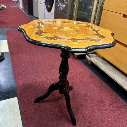 チェスト　サイドテーブル　象嵌細工　イタリア製　クラシックスタイル イタリア製！サイドテーブル 高品質 象嵌細工 チェスト サイドテーブル