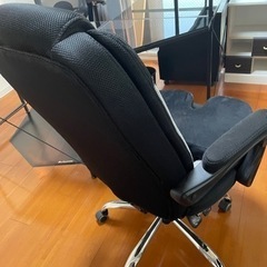 デスクチェア2つの画像