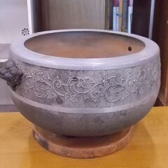 火鉢 アルミ製 幅48cm 獅子 レトロ 時代物 手あぶり 茶道具 札幌市東区 新道東店の画像