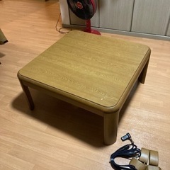 【お取引決定】こたつテーブル 一人暮らしに 80×80cmの画像