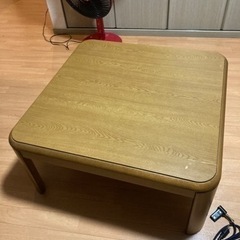 【お取引決定】こたつテーブル 一人暮らしに 80×80cm