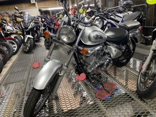 スズキ　イントルーダー250 アメリカンバイク