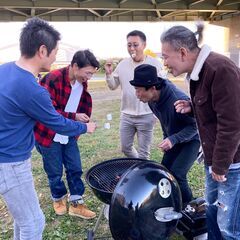 【地方からの上京、大歓迎！】未経験者、★日給￥12,000～。測量スタッフの正社員！残業月5時間以内！直行直帰OK!髪型自由。ヒゲ・ピアスOK！の画像