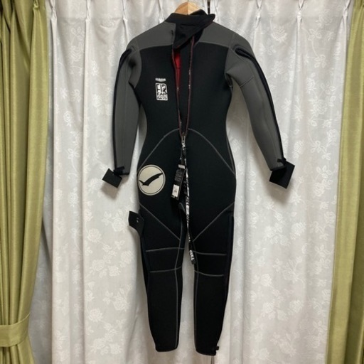 【最終値下げ】GULL 5mm ウェットスーツ ウィメンズ　サイズM 未使用品