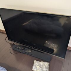 60インチ液晶テレビ