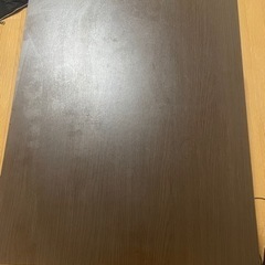 テーブル