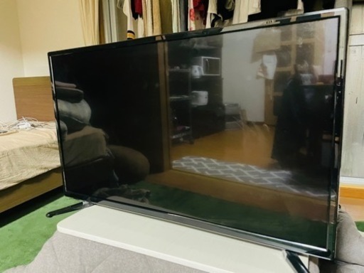 32型液晶テレビ　iPhone充電出来るスピーカー付き