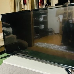 32型液晶テレビ　iPhone充電出来るスピーカー付き