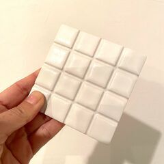 ★2/28（火）まで受け渡し可★【THE】コースター タイル good design company  ホワイト 小物置きの画像