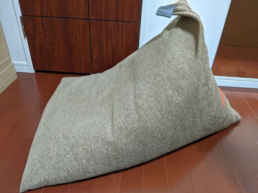 大東寝具工業 tetra ビーズクッション　CHENILLE アーモンド レギュラーサイズ 新品同様