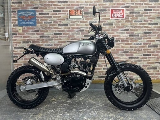 【新進気鋭スペイン発希少車！高年式超低走行新古美車！機関絶好調♪】Leonart Tracker 125 レオンアート トラッカー125【多数画像動画有】