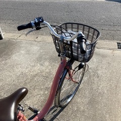 BRIDGESTONE ASSISTA前輪タイヤチーブ新品に交換済み電動アシスト自転車チャイルドシート取り付け可能26インチの画像