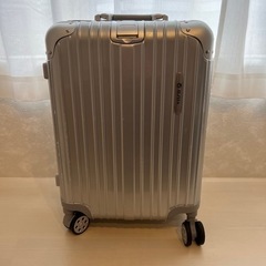 スーツケースの画像