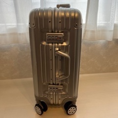 スーツケースの画像