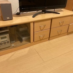 テレビボードの画像