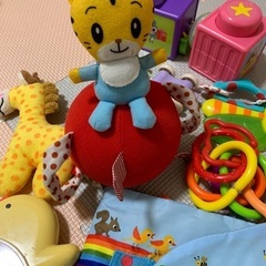 赤ちゃん用おもちゃ17点の画像