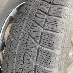 スタッドレスタイヤ　BLIZZAK 155/65R14 N-BOXの画像