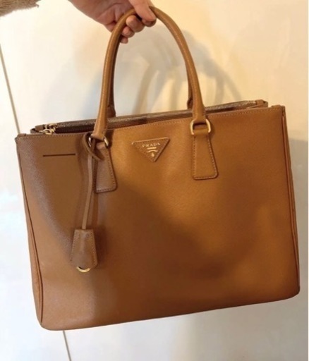 【値下げ】(美品)PRADA サフィアーノ トートバッグ