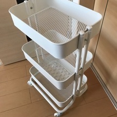 3/4まで！IKEA イケア　キッチンワゴン　ロースコグ　ホワイ...