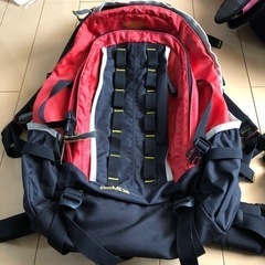 レディース登山用リュック（レインカバー付）