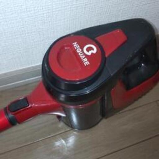 赤色の掃除機 　動作確認済