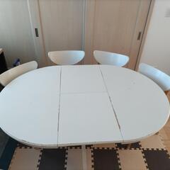 【最終値下げ／4/29まで】IKEA 伸縮ダイニングテーブルセットの画像