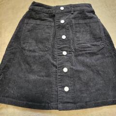 スカート 黒の画像