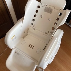 カトージ スイングハイローラック    ベビーチェア  の画像