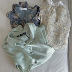 お洋服詰め合わせの画像