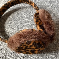 ☆ヒョウ柄耳あて＆手袋セット☆自宅保管品の画像