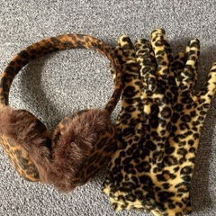 ☆ヒョウ柄耳あて＆手袋セット☆自宅保管品の画像