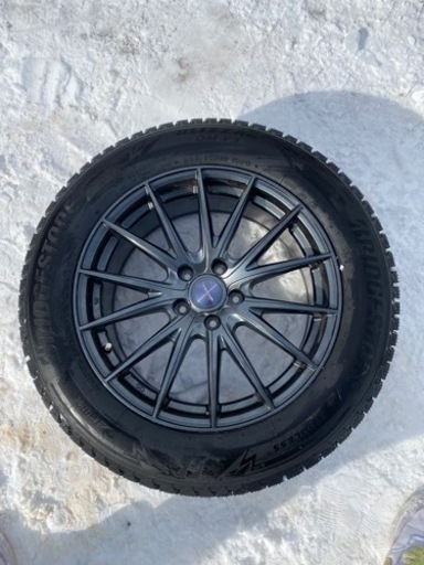 ブリヂストン　DM-V3 2022年製　235/60/18 5穴114.3 8Jスタッドレスホイールセット　新車外し　走行100km程度