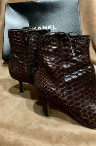 ? CHANEL シャネル ◇ ヘビ 蛇 革 スネーク パイソン レザー ショート ヒール ブーツ 靴 サイド ジップ coco ステ