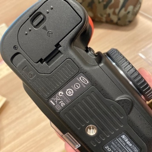 極上 Nikon D700 ボディ shot数 6,383！