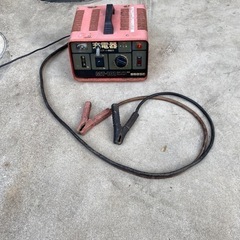 MT-101  12V充電器の画像