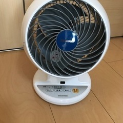アイリスオーヤマ　強力コンパクトサーキュレーター　ホワイト