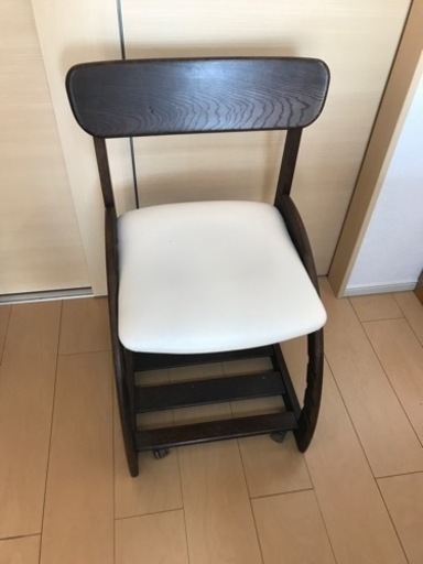 カリモク家具　学習椅子　デスクチェア