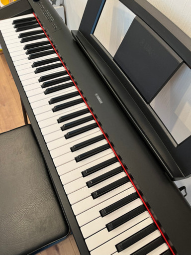 【piaggero(ピアジェーロ)】YAMAHA NP-32B　キーボード・スタンド・イス・フットペダルセット