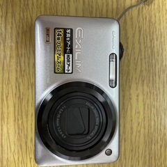 ★超美品★カシオ　EXILIM EX-ZR10 三脚付きセット★