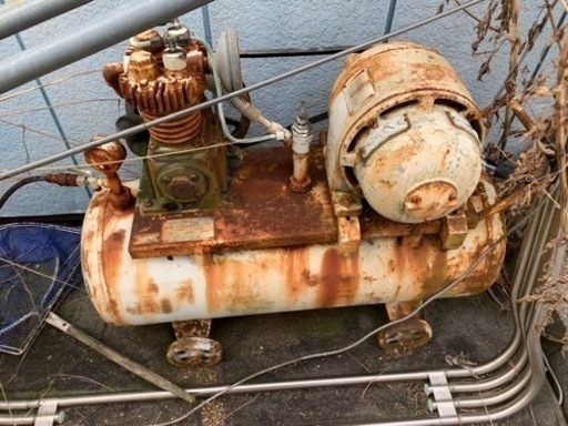 【値下げ】タルト、エアコンプレッサー